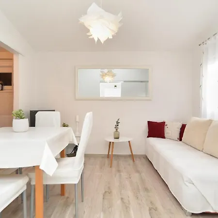 Fuer 3 Personen Ca 30 Qm In Fazana-surida, Istrien Istrische Riviera * Valbandon
